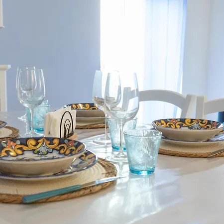 Casa Di Circe Vista Mare - Centralissima, Ad Un Passo Da Tutto